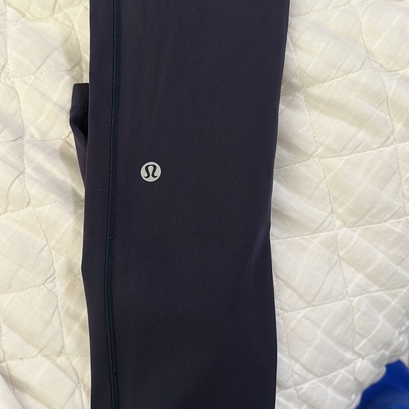 SOLD - Lululemon Speed Run 7/8 Leggings - Picture 2 of 2